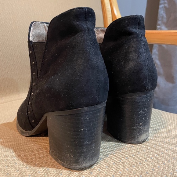 SOUL Naturalizer Suede Ankle Boots - Picture 3 of 3